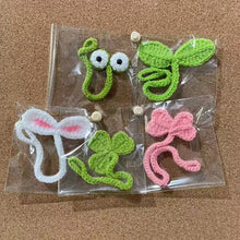 Load image into Gallery viewer, 1-Piece Hand-Knitted Crochet Leaf Bud Versatile Crochet Accessories and DIY Craft Cotton Yarn Ideal Corner Bookmarks
