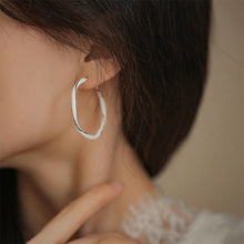 Load image into Gallery viewer, Retro Light Luxury Circle Earrings Red Geometric Shape Earrings Fashion Female Ear Accessories Gift Women
