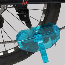Load image into Gallery viewer, 3D Bike Chain Brush and Cleaner Set Protect MTB Bike Chain with Easy Wash Tool and Oil Application
