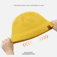 Load image into Gallery viewer, Fashion Warm Knitted Hat Sports Hat Beanie Night Running Reflective Hat Knit Cap Women Men Accessories
