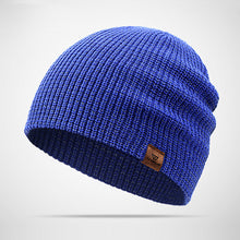 Load image into Gallery viewer, Fashion Warm Knitted Hat Sports Hat Beanie Night Running Reflective Hat Knit Cap Women Men Accessories
