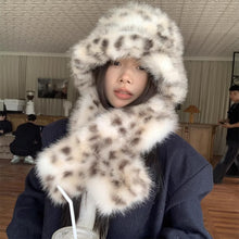 Load image into Gallery viewer, Korea Leopard Print Long Fur Scarfs Warm Plush Scarf Y2K Women Winter Padded Thickened Lengthened Faux Fur Shawl Outdoor Riding
