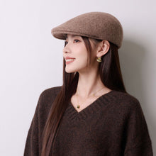 Load image into Gallery viewer, Fashionable Beret Warm Wool Hat Retro Lady Painter's Hat Winter Women Accessories Female Gift
