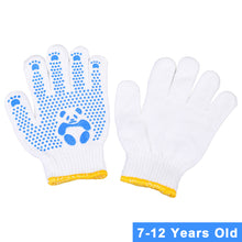 Load image into Gallery viewer, 1Pair Children's Anti-cut Anti-slip Protective Gloves Panda Pattern Safety Gloves with Dot Coated Palm for Tug of War and Gardening Age 3-12 Years
