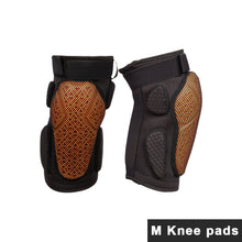 Load image into Gallery viewer, Outdoor Sports Ski Protective Gear Anti-Fall Breathable Hip Pants Knee Pads Safety Equipment for Snowboarding Ice Skating
