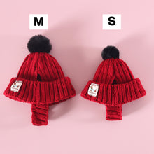 Load image into Gallery viewer, Knitted Pet Hat Cap Dog Cat Winter Scarf Cap Suit Funny Warm Pet Beanie Clothing Large dog Labrador Golden Retriever Cap Winter Pet Accessory
