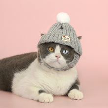 Load image into Gallery viewer, Knitted Pet Hat Cap Dog Cat Winter Scarf Cap Suit Funny Warm Pet Beanie Clothing Large dog Labrador Golden Retriever Cap Winter Pet Accessory
