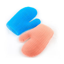 Load image into Gallery viewer, Outdoor TPU Honeycomb Cleaning Bath Gloves Honeycomb Shaped Cleaning Exfoliating Bath Gloves Makeup Remover Finger Cover
