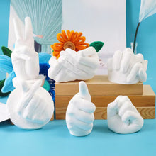 Load image into Gallery viewer, Creative Clone Finger Model DIY Plaster Hand Mold Kit for Kids Family Lovers Craft Activity Make Your Own Keepsake for Parent-Child Toy
