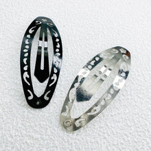 Load image into Gallery viewer, 4Pcs Vintage Y2K Geometric Hollowed Out Oval Metal Hair Clips Punk Side Hair Accessories For Women
