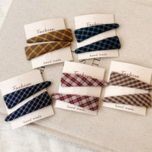 Load image into Gallery viewer, Elegant Sweet Plaid Triangle Hair Clip Simple Side BB Clip Versatile Bangs Hair Accessories For Women
