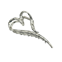 Load image into Gallery viewer, Alloy Heart Elegant Hair Claw Clip Non Slip Large Shark Clip Fashion Women Daily Hair Accessories

