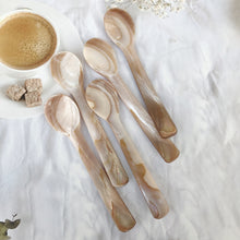 Load image into Gallery viewer, 7/9/11/12/13cm Natural Shell Ice Spoon Coffee Cream Caviar Stirring Teaspoon Dessert Spoon Kitchen Supplies Craft Tool
