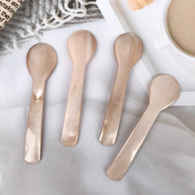 Load image into Gallery viewer, 7/9/11/12/13cm Natural Shell Ice Spoon Coffee Cream Caviar Stirring Teaspoon Dessert Spoon Kitchen Supplies Craft Tool
