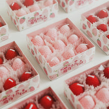 Load image into Gallery viewer, 4/6/9Pcs Strawberry Shaped Scented Aromatherapy Candle Gift Box Handmade Mini Strawberry Candle Party Decoration Home Birthday Gift
