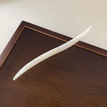 Load image into Gallery viewer, Women Acetate Willow Leaves Shape Hair Stick 18CM Simple Elegant Chinese French Style Hair Fork Strip Hairpin Daily Hairstyle Hair Accessories Headwear
