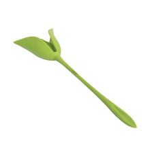 Load image into Gallery viewer, Leaf Flower Design Napkin Holder Elegant Tabletop Tissue Paper Holder for Dining Table Restaurant Kitchen Romantic Home Decor Centerpiece
