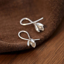 Load image into Gallery viewer, Copper Material Minimalist Magnolia Flower Stud Earrings Light Luxury Jewelry Daily Wear Accessories for Women
