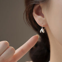 Load image into Gallery viewer, Copper Material Minimalist Magnolia Flower Stud Earrings Light Luxury Jewelry Daily Wear Accessories for Women
