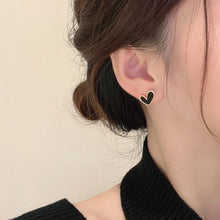 Load image into Gallery viewer, Alloy Vintage Black White Peach Heart Stud Earrings Korean Ins Retro Temperament Women Daily Party Wedding Fashion Jewelry
