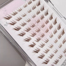 Load image into Gallery viewer, Brown Short False Eyelash Single Cluster Segmented Fox Style Slant Fly Thick Natural Fox Eye Adhesive Free False Eyelash
