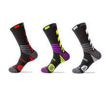 Load image into Gallery viewer, Mesh Breathable Compression Sports Socks Thick Sweat Absorbing Socks For Running Basketball Cycling Hiking
