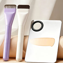 Load image into Gallery viewer, Flat Head Foundation Brush Straight Cut Makeup Brush for Liquid Foundation &amp; Face Mask Application Dense Flat Top Cosmetic Tool
