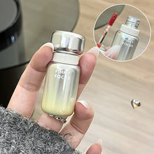 Load image into Gallery viewer, Radiant Mirror Lip Mirror Water-Gloss Non-Sticky Brightens Natural Daily Women Makeup Cosmetic Mirror Moisturizing Lip Gloss
