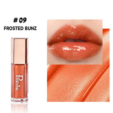 Load image into Gallery viewer, Moisturizing Sequins Lipstick Full Lip Makeup Beginner Transparent Lipstick Female Cosmetics Flowing Mirror Lip Glaze
