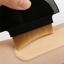 Load image into Gallery viewer, 3-In-1 Foundation Brush and Puff Portable Foundation Brush Low Product Absorption Seamless Portable Makeup Cushion Set
