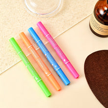 Load image into Gallery viewer, 4pcs/set Dual-ended Liquid Color Butterfly Pattern Stamp Eyeliner Waterproof Non-smudge Eyeliner Beginner's Eye Makeup Tool
