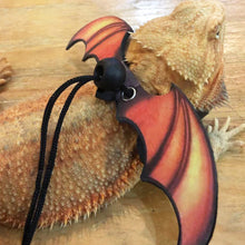 Load image into Gallery viewer, Adjustable Lizard Leather Traction Rope With Wings Reptile Leash Bearded Dragon Anti-Bite Harness Leash Pet Suppiles
