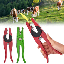 Load image into Gallery viewer, Farm Animal Ear Tag Pliers Green Metal Ear Thorn Tongs Swine Sheep Pig Cow Goat Rabbit Identification Tool
