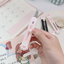 Load image into Gallery viewer, 1PC Cute Girly Pink Cat Paw Alloy Mini Portalble Utility Knife Cutter Letter Envelope Opener Mail Knife School Office Supplies
