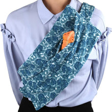 Load image into Gallery viewer, Reptile Traveling Bag Lizards Carrier Front Chest Lizards Sling Carrier for Bearded Dragon
