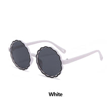 Load image into Gallery viewer, Fashion Sunglasses For Cat Dog Cool Pet Small Dog Glasses Eye Wear Sun Glasses For Baby Child Kitten Photography Pet Accessories
