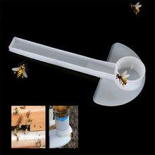 Load image into Gallery viewer, 20 Pcs Beekeeping Entry Feeders Plastic Beehive Bee Keeping Honey Entrance Feeder Beekeeper Equip Hive Tool Water Drink Feeding Garden Bee Feeder
