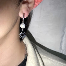 Load image into Gallery viewer, Irregular Fashion Alloy Hollow Out Sun Reflective Pearl Drop Earrings for Women Olivet Earrings Vintage Earrings Party Jewelry
