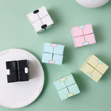 Load image into Gallery viewer, Infinity Fidget Cube for Children and Adults Stress Reliever Anxiety Relief Tool Hand Mini Toys Infinity Cube
