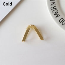 Load image into Gallery viewer, Retro Girl Triangle Clip Small Delicate Hair Clip Cute Temperament Hair Clip Hair Accessories

