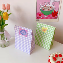 Load image into Gallery viewer, 5pcs/set Korean Style Colorful Plaid Kraft Paper Bag Flower Gift Pakage Bag Present Bag Table Organizing Bag
