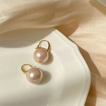 Load image into Gallery viewer, Retro Temperament Large Pearl Ear Buckle Fashion All-match Geometric Earrings Women Temperament Accessories Jewelry
