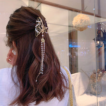Load image into Gallery viewer, Women Butterfly Hair Clip Fringe Pendant Hairpin Pearl Metal Hairpin Fashion Hair Clip Hair Accessories
