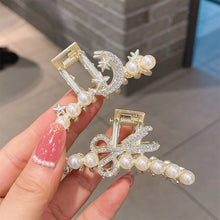 Load image into Gallery viewer, Cow Nail Practice Nail Rest Acrylic Nail Display Base Nail Rest Nail Art Practice Training Manicure Tools
