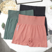 Load image into Gallery viewer, Women's Seamless Sports Shorts Fitness Shorts Women Booty Shorts Push Up Leggings Biker Shorts Fitness Gym Running Yoga Shorts
