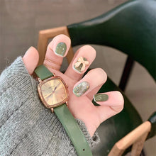 Load image into Gallery viewer, 24pcs/set Short Manicure Fake Nail Detachable Fake Nail Patch Wearing Nails Nail Stickers Nail Art Accessories
