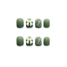 Load image into Gallery viewer, 24pcs/set Short Manicure Fake Nail Detachable Fake Nail Patch Wearing Nails Nail Stickers Nail Art Accessories
