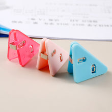 Load image into Gallery viewer, 5Pcs Cute Cartoon Style Transparent Triangle Clips Book Corner Clip Office Stationery Accessories Desk Organizer Kawaii Corner Clips
