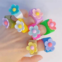 Load image into Gallery viewer, Fashion Flower Summer Resin Creative Cute Personality Fresh Plastic Sun Flower Ring Women Girls Jewelry Gift
