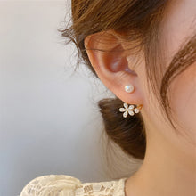 Load image into Gallery viewer, Korea Women Girls Pearl Rhinestone Flower Earrings Stud
